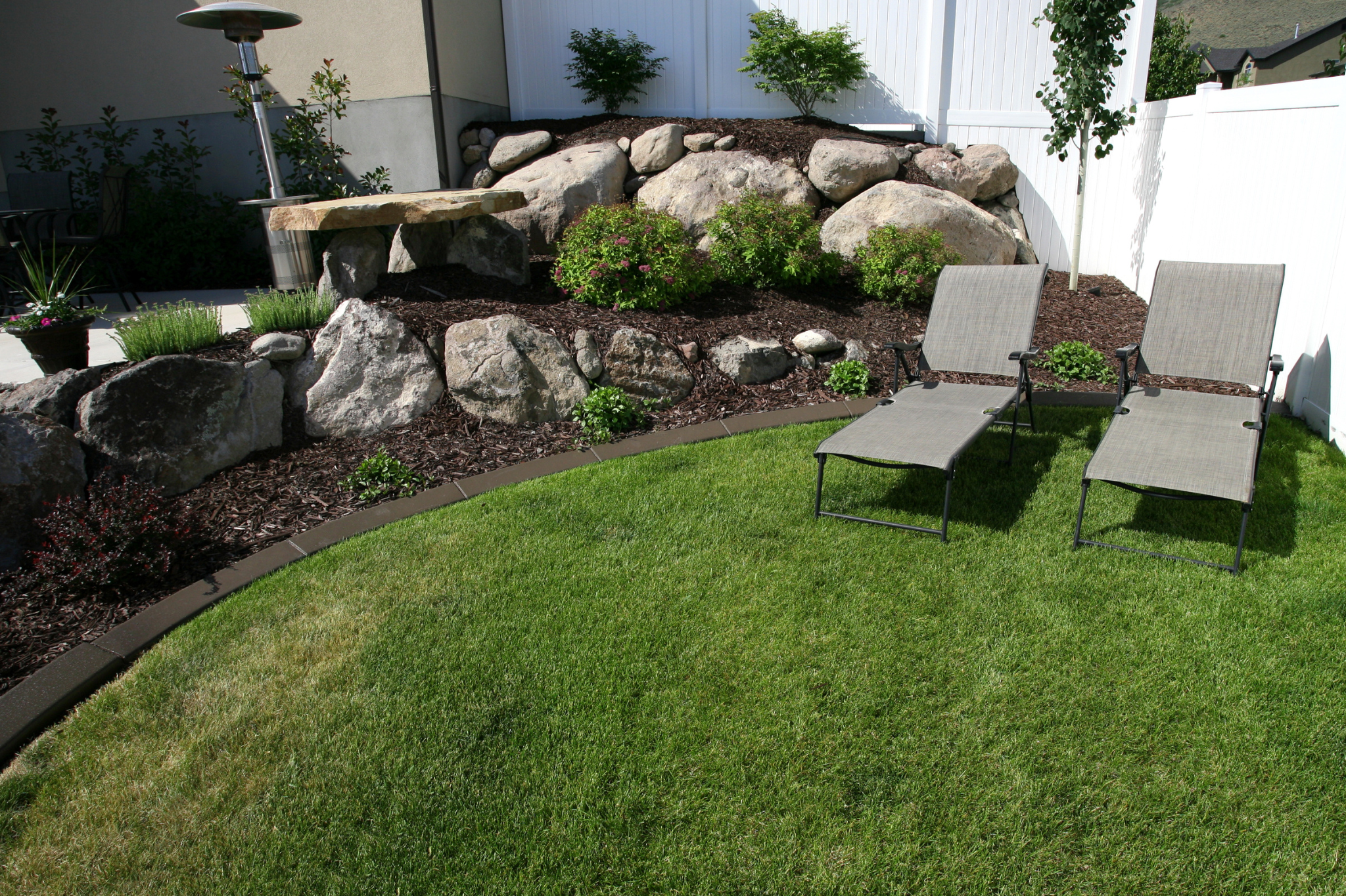 Successful minimalist landscaping rests on three foundational ideas