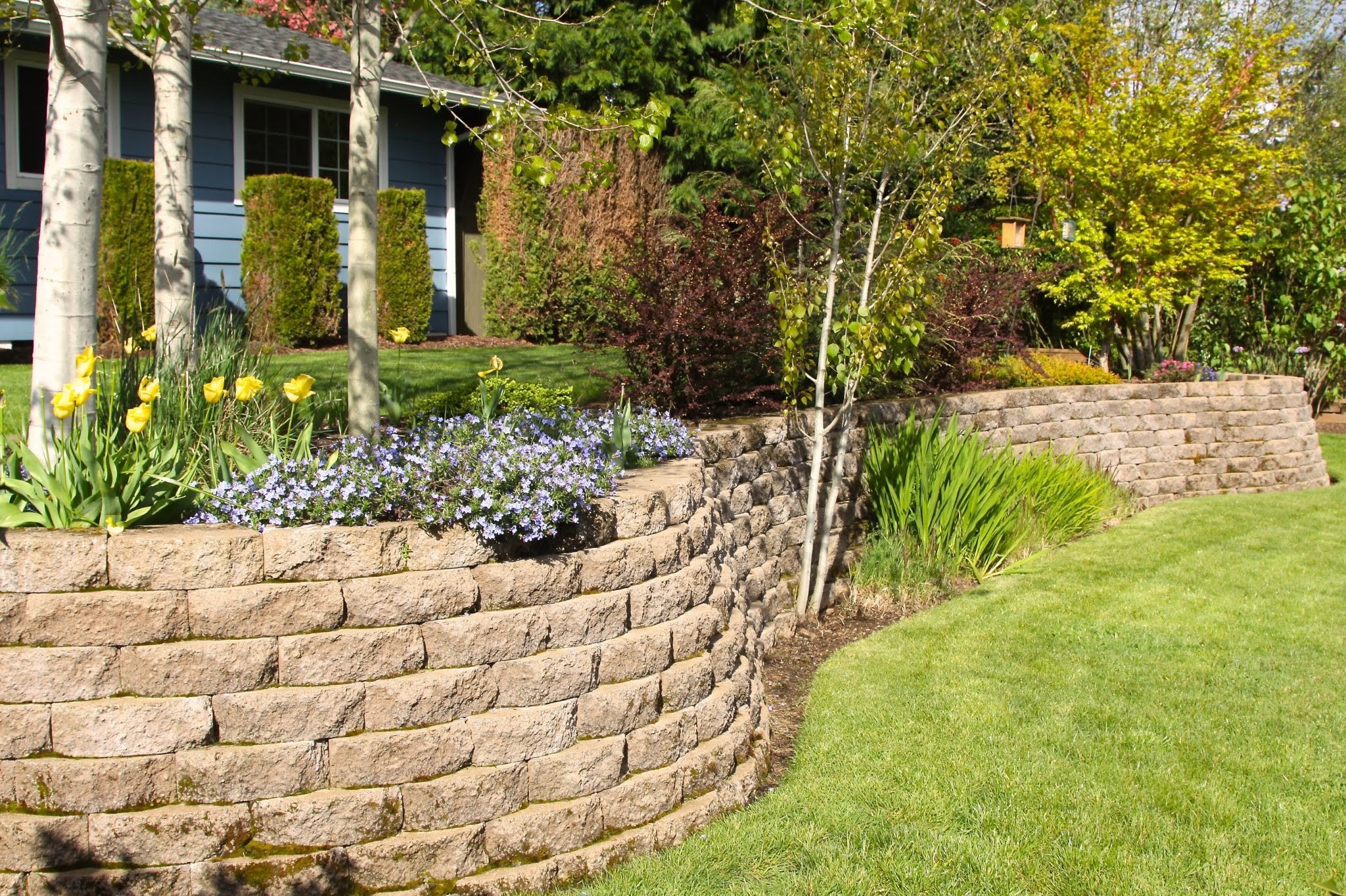 When Does a Utah Yard Need a Retaining Wall?
